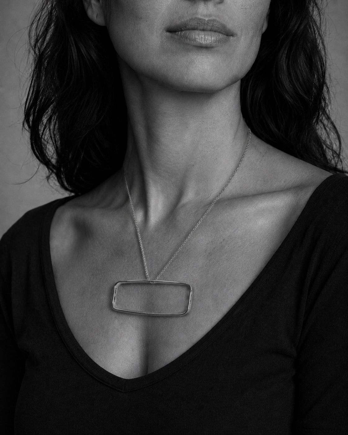 Outline Necklace